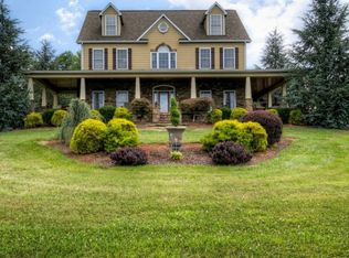 2210 Flats Cir, Castlewood, VA 24224