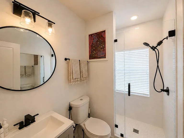 415 Fairview Ave #8 — Photo 5