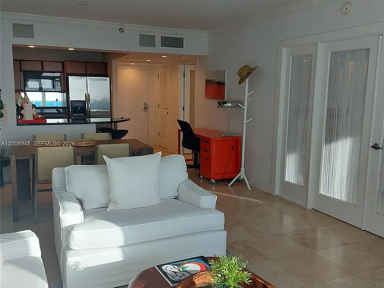 2301 Collins Ave #1125 — Photo 11
