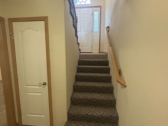 3rd image of 1227 NW Ashley Ln #1227