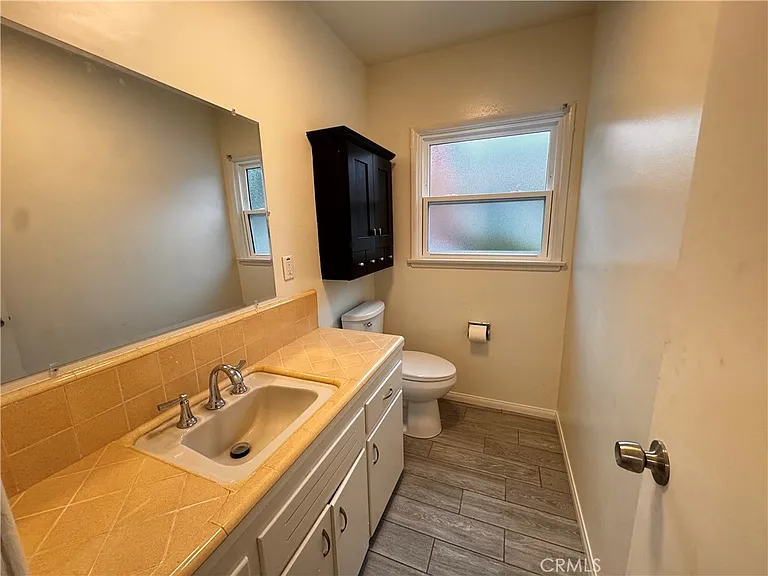 832 W Granada Ct — Photo 16