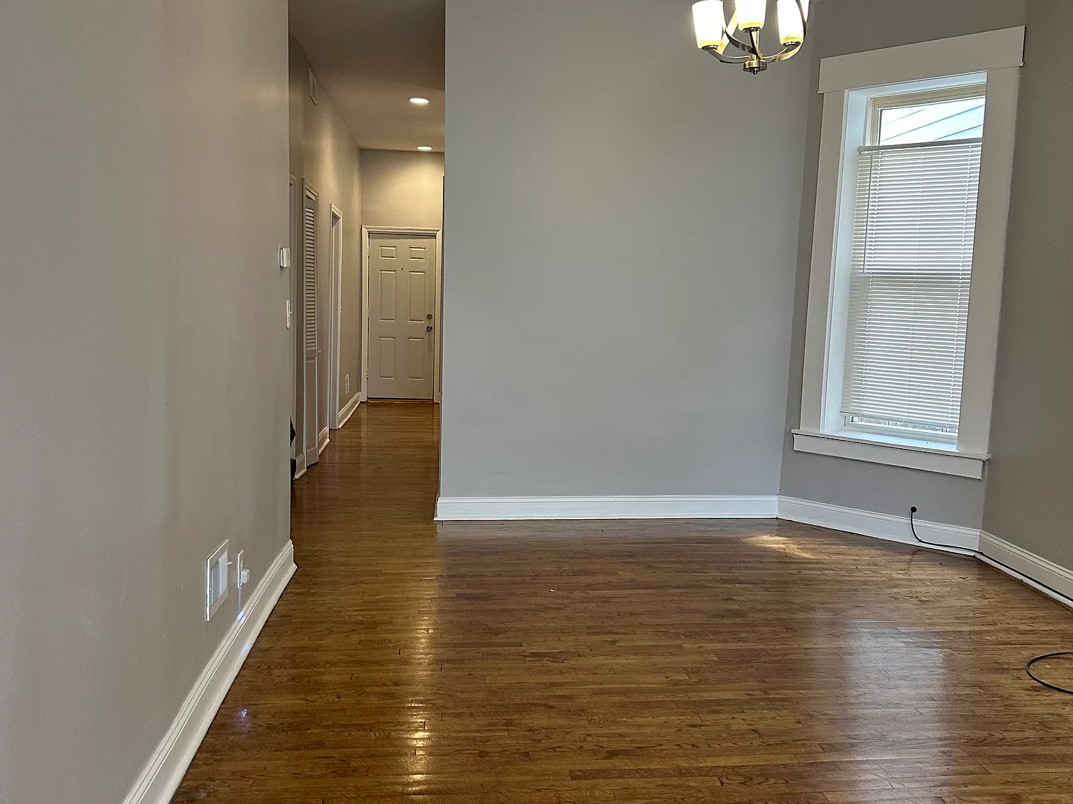 6535 S Rhodes Ave — Photo 2