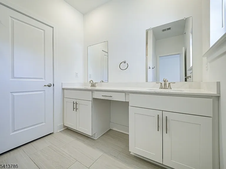 67 Veterans Way — Photo 29