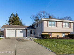 1365 Dennison Rd, Hoffman Estates, IL 60169