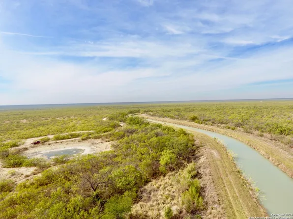 16131 El Indio HWY, El Indio, TX 78852