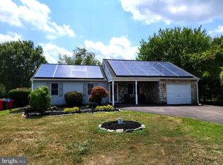 230 Estelle Ln, Warminster, PA 18974