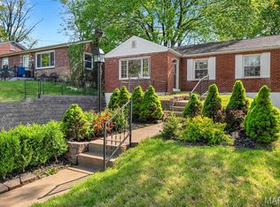 831 Diversey Dr, Saint Louis, MO