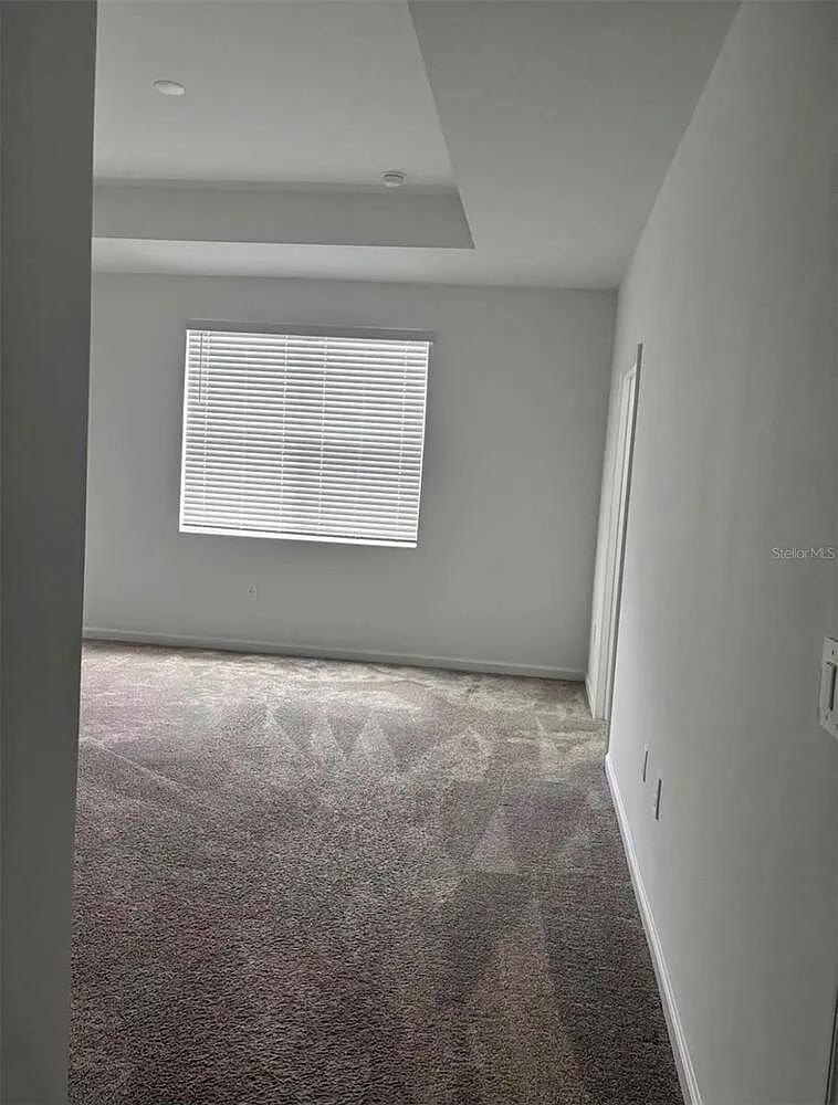 3 bed, 2.5 bath, 1864 sqft, $2,300 — Photo 4