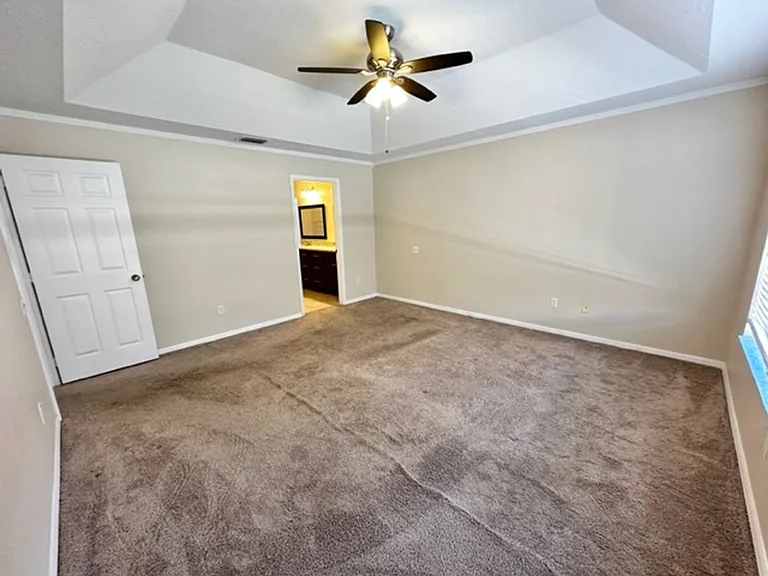 955 W Charing Cross Cir — Photo 17