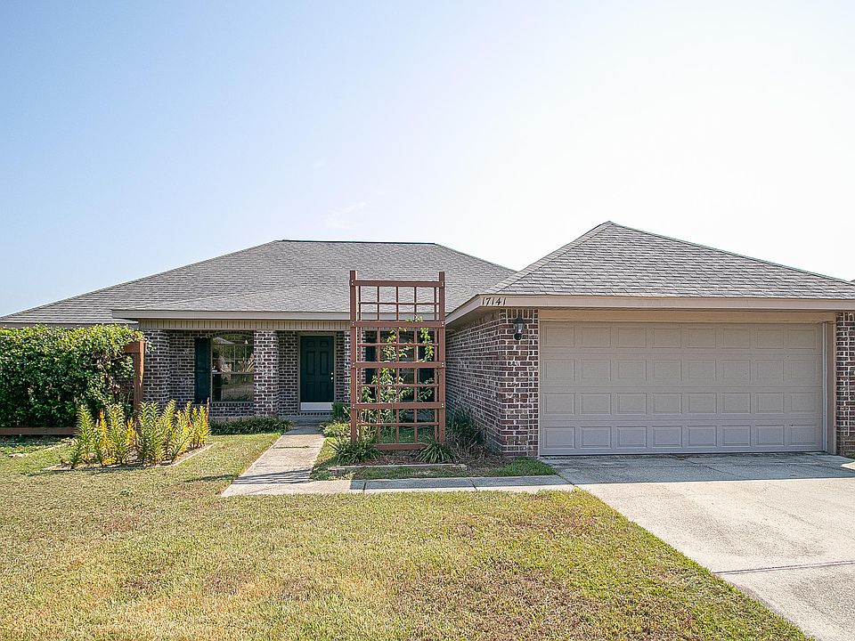 1st image of 17141 Excalibur Cir