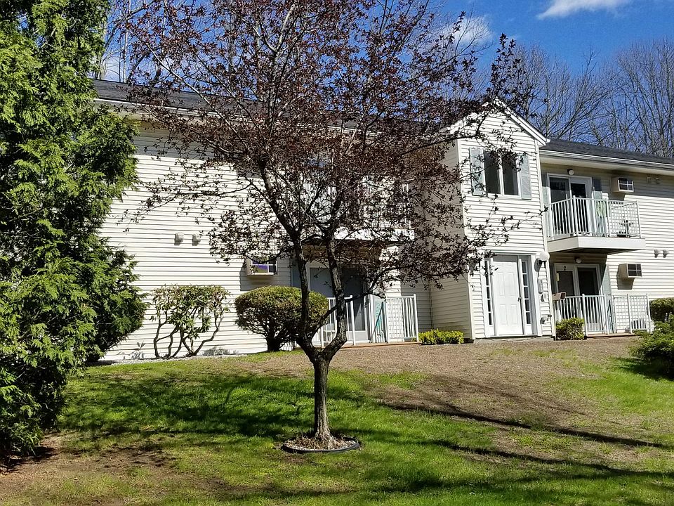 2nd image of 136 Old Winthrop Rd Unit 3