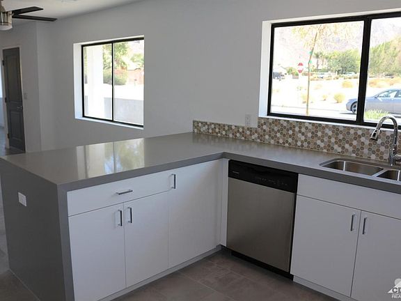 5th image of 77800 Calle Monterey