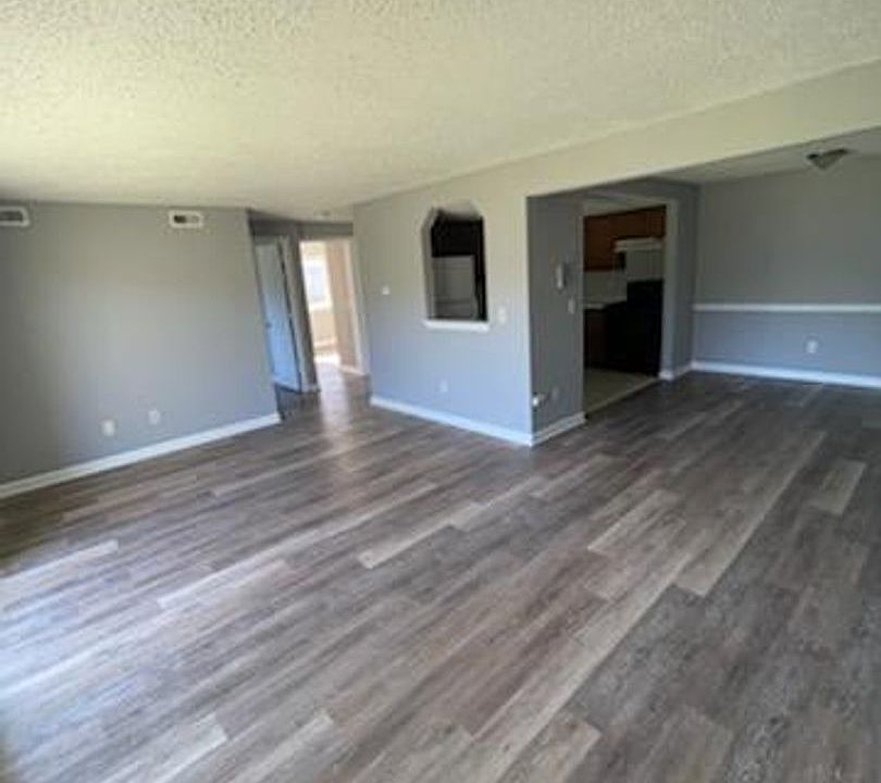 OAKRIDGE ESTATES 72 Oakridge Dr West Seneca NY Zillow