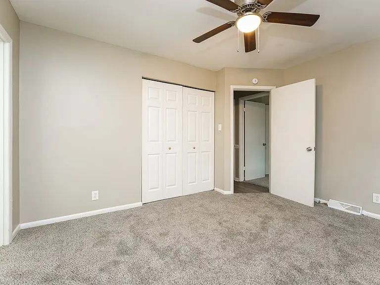 4996 Sheila Ln — Photo 9