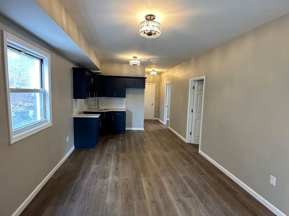 141 Hudson St #1
