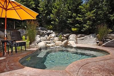 5th image of 5608 Monte Claire Ln
