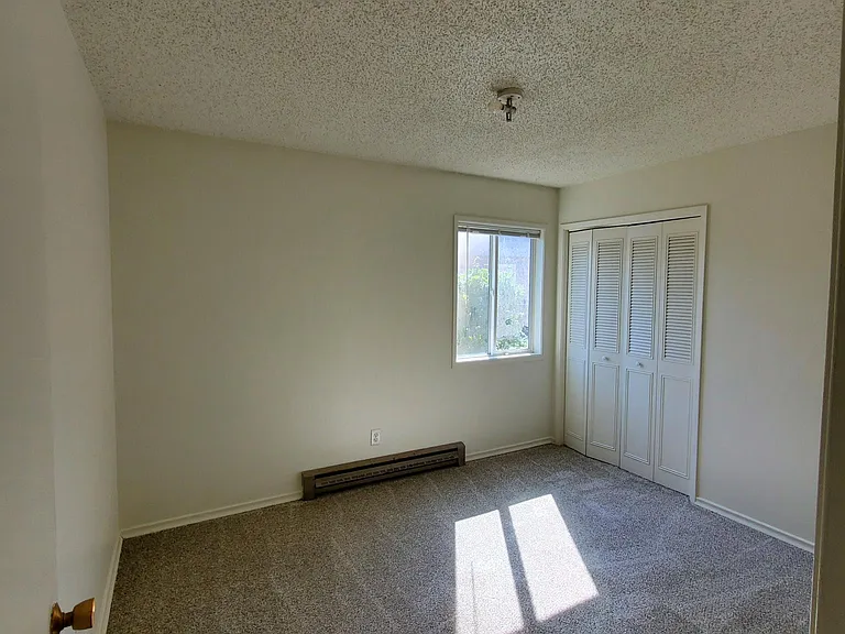 527 Washington St #7 — Photo 3