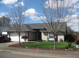 1330 Daugherty Ave, Cottage Grove, OR 97424