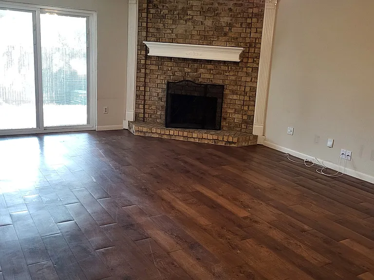 2117 Loma Verde Dr — Photo 2