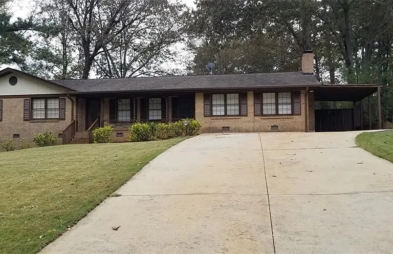 1291 Stephens St — Photo 3