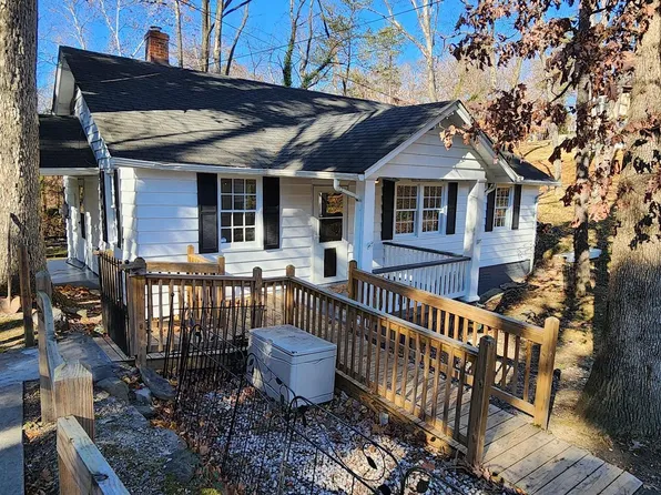 49 Ward St, Salem, VA 24153
