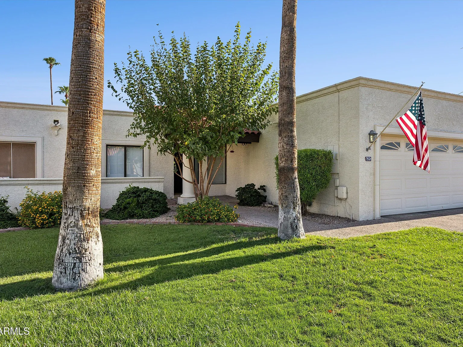 2 bed, 2.0 bath, 1450 sqft, $2,300 — Photo 3