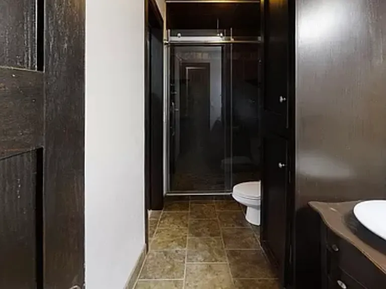 4516 S Highland Ave — Photo 9