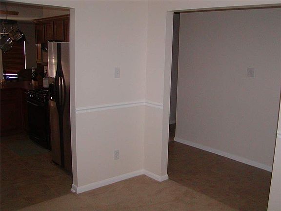 2nd image of 21530 Broadstone Dr