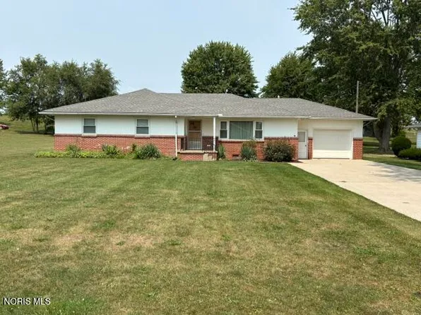 105 W School St, Napoleon, OH 43545