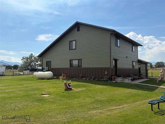 4th image of 1136 State Highway 55