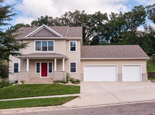 2308 Ponderosa Dr SW, Rochester, MN 55902