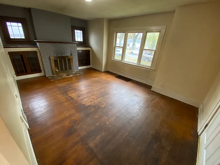 1106 Roosevelt St — Photo 5