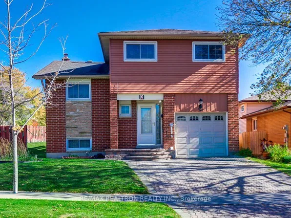 2 Littleleaf Dr, Toronto, ON M1B 1Z1