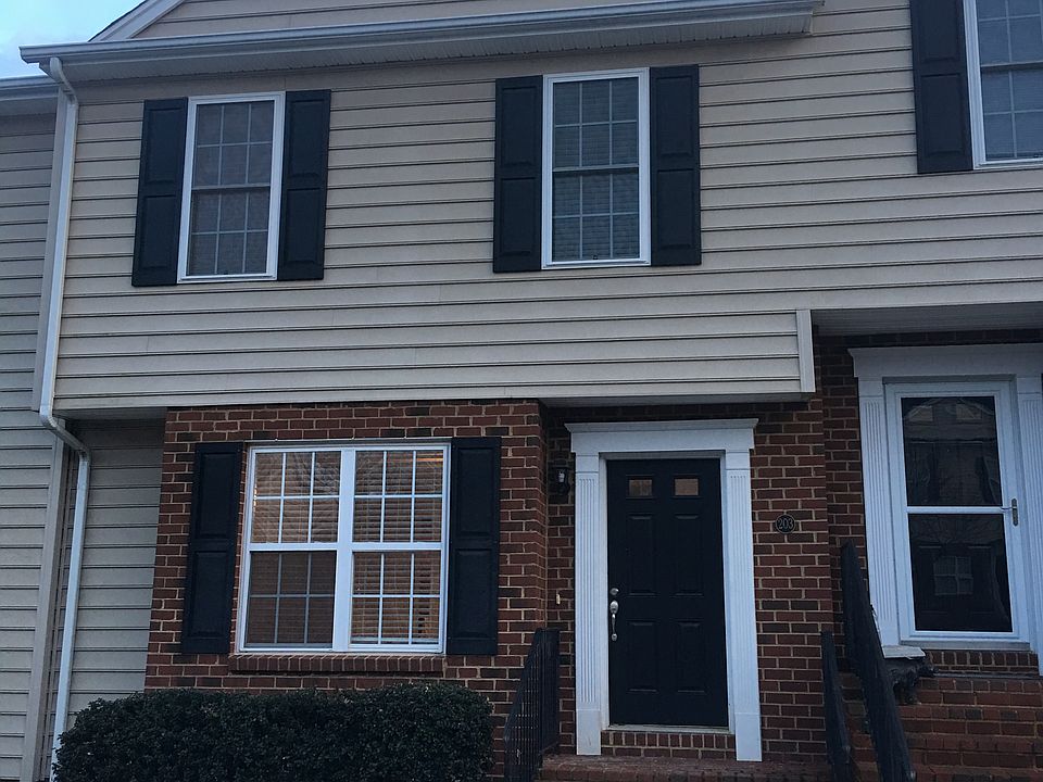 1st image of 110 Aaron Pl APT 203