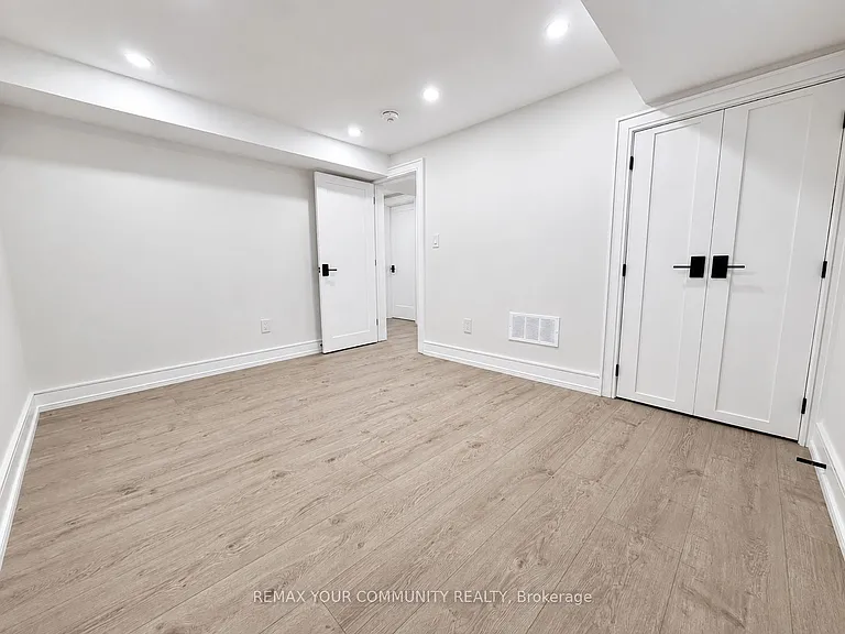 969 Wildwood Dr #BASEMENT — Photo 17
