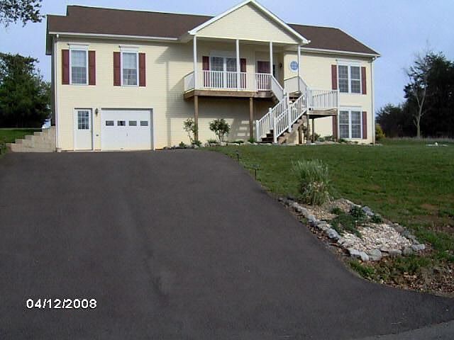 1st image of 225 Deer Creek Dr
