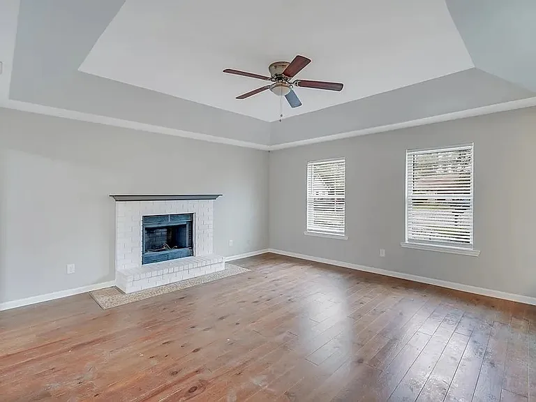 903 Teal Ct — Photo 4
