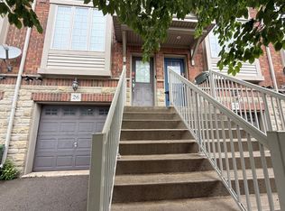 26 Chapman Ln, Hamilton, ON L9G 0A5