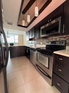 8001 NW 7th St APT 13, Miami, FL, 33126