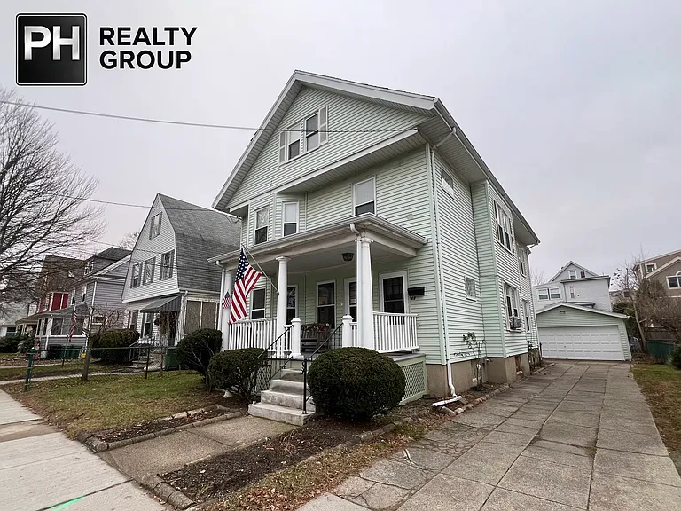 44 Capitol St — Photo 27