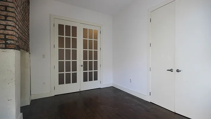 Rented by Nooklyn NYC LLC | media 37