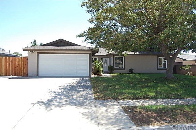 1st image of 25815 17th St