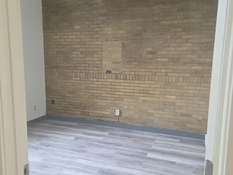 90 McKinstry Ave #118 — Photo 8