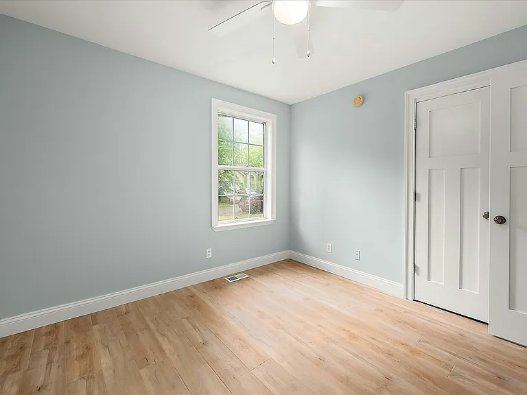 39 Nottingham Ln — Photo 28