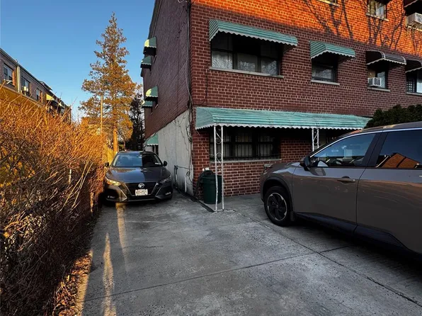 452 Saint Lawrence Avenue, Bronx, NY 10473