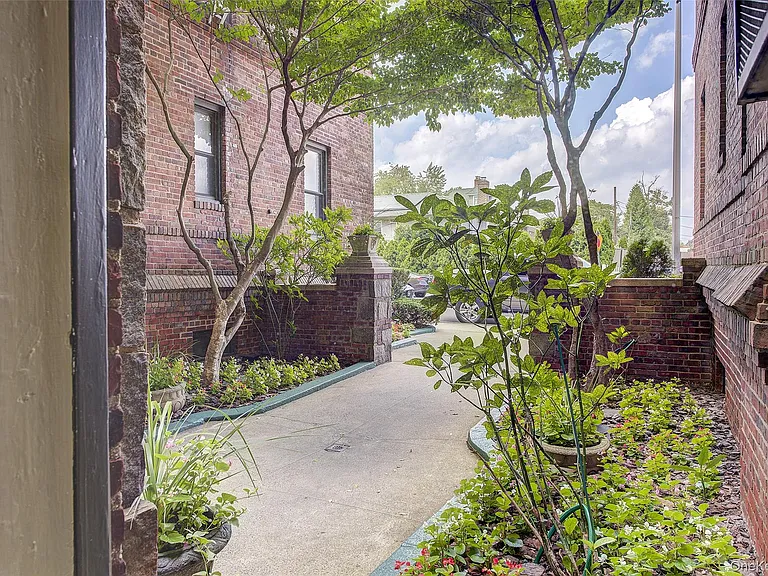167-10 Crocheron Ave #3A — Photo 2