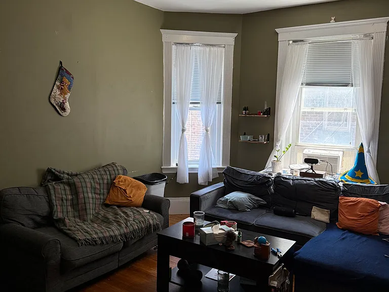 4 Litchfield St #3 — Photo 4