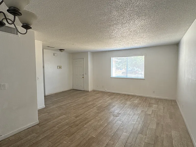 3 Monaghan Cir — Photo 2