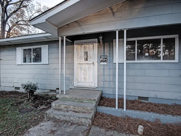 4240 Azalea Dr, Jackson, MS 39206