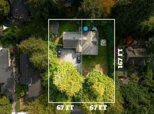 12686 20th Ave, Surrey, BC V4A 1Y6